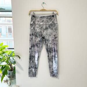 Beyond Yoga Silver Shine On Leggings Size Small